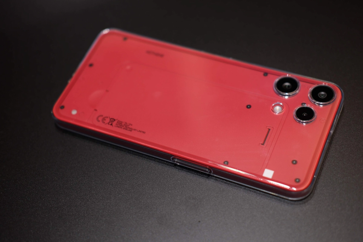 Nothing Phone (3a) Liteの背面デザイン詳細。FeliCaマーク周辺の透け感